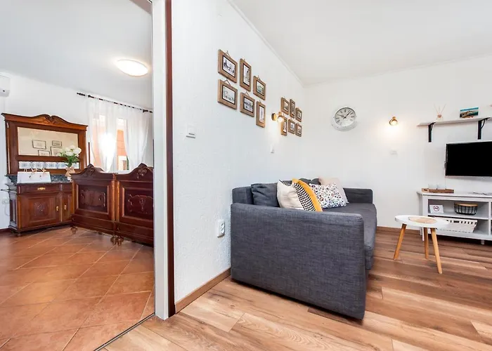 Perla Adriatica * Ρόβινι